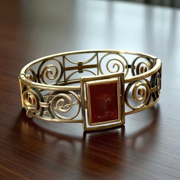 Vintage Simmons Venetian Glass Intaglio Cameo Bracelet Gold Fill Hinged Bangle - Picture 1 of 16